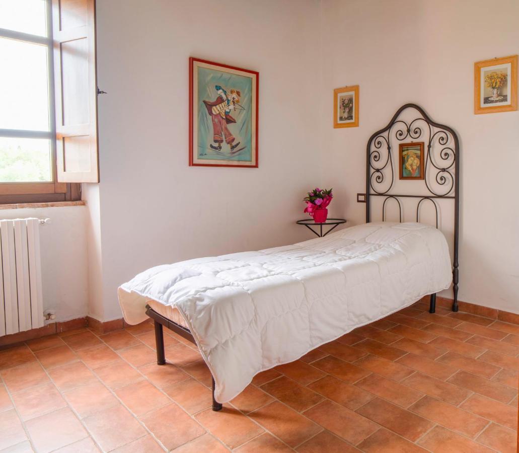 אקואפנדנטה Agriturismo Gli Alberelli מראה חיצוני תמונה