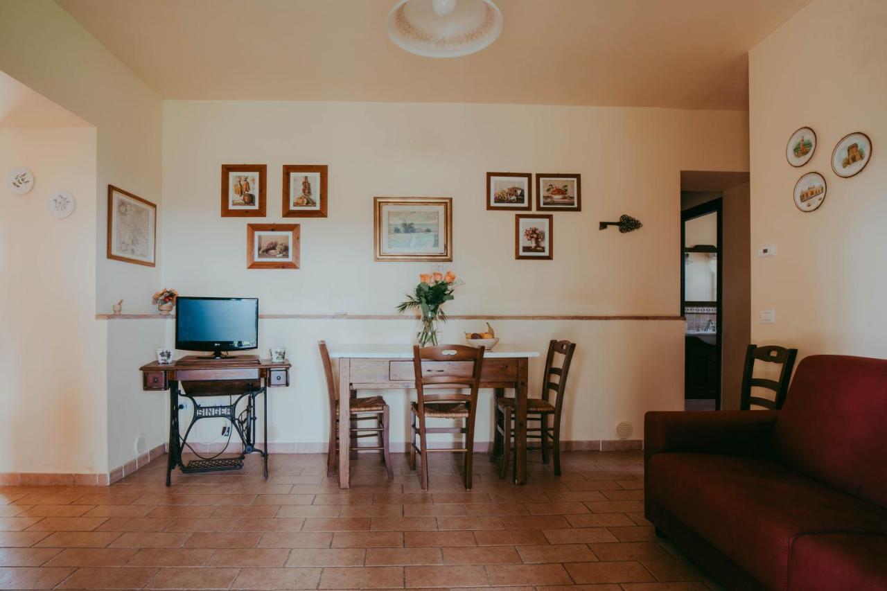 אקואפנדנטה Agriturismo Gli Alberelli מראה חיצוני תמונה