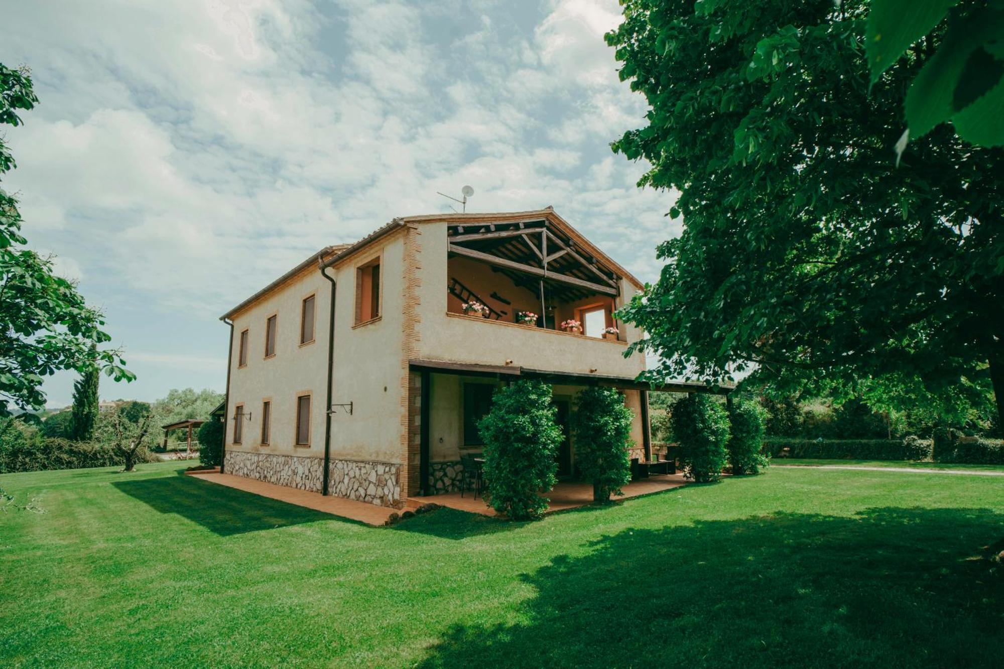 אקואפנדנטה Agriturismo Gli Alberelli מראה חיצוני תמונה