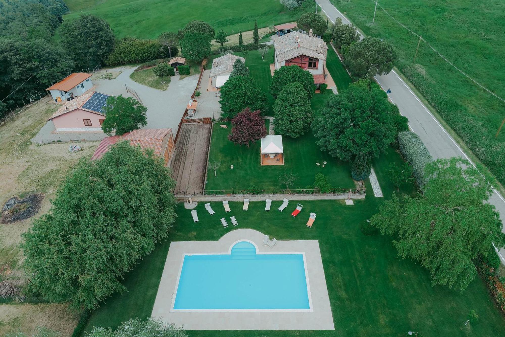 אקואפנדנטה Agriturismo Gli Alberelli מראה חיצוני תמונה