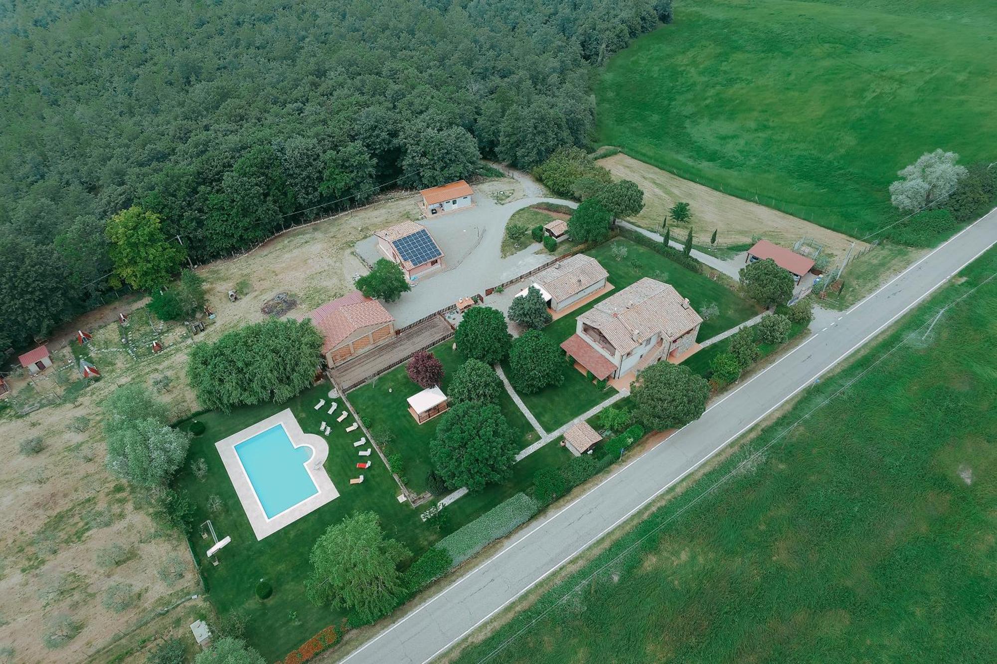 אקואפנדנטה Agriturismo Gli Alberelli מראה חיצוני תמונה